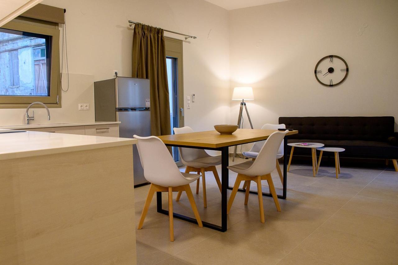Uni Island - City Center Suites Ираклио Екстериор снимка
