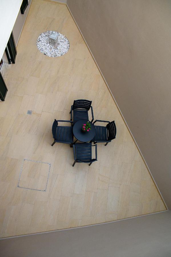 Uni Island - City Center Suites Ираклио Екстериор снимка
