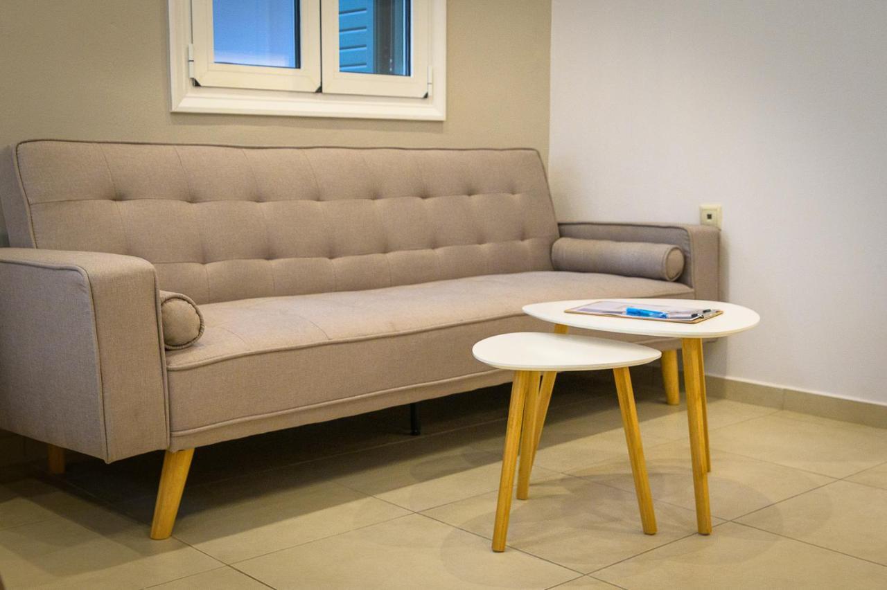 Uni Island - City Center Suites Ираклио Екстериор снимка