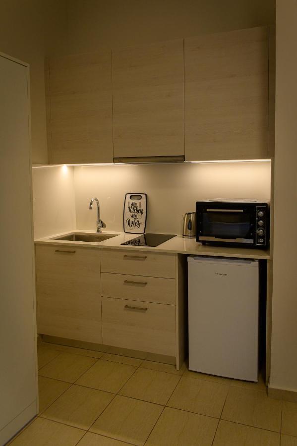 Uni Island - City Center Suites Ираклио Екстериор снимка