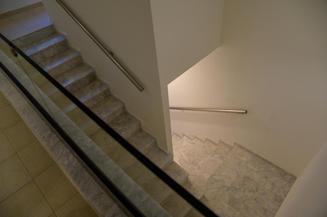 Uni Island - City Center Suites Ираклио Екстериор снимка