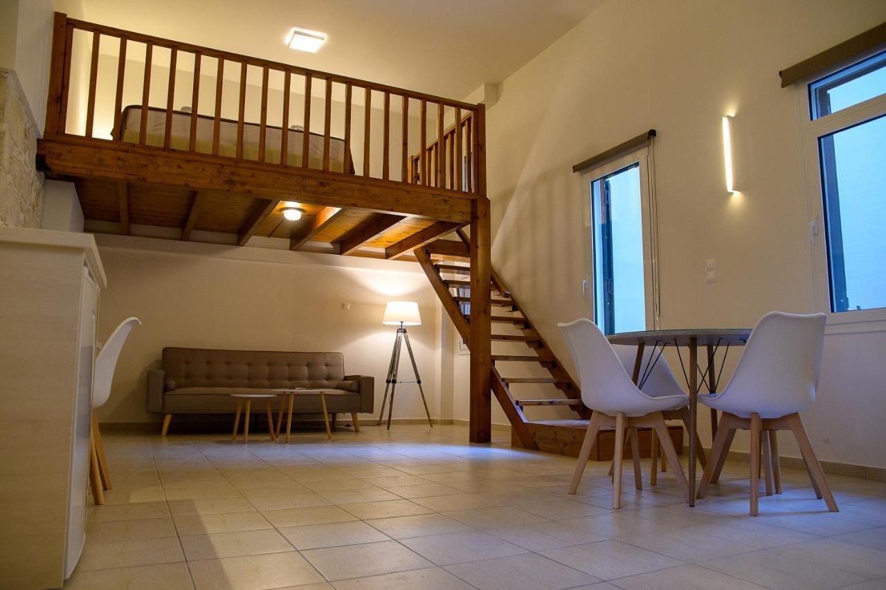Uni Island - City Center Suites Ираклио Екстериор снимка