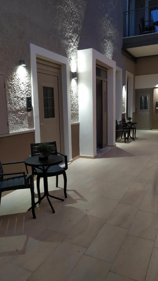 Uni Island - City Center Suites Ираклио Екстериор снимка